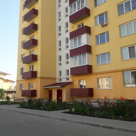 Apartments Koryatovichi Street Kamianets-Podilskyi Exterior photo