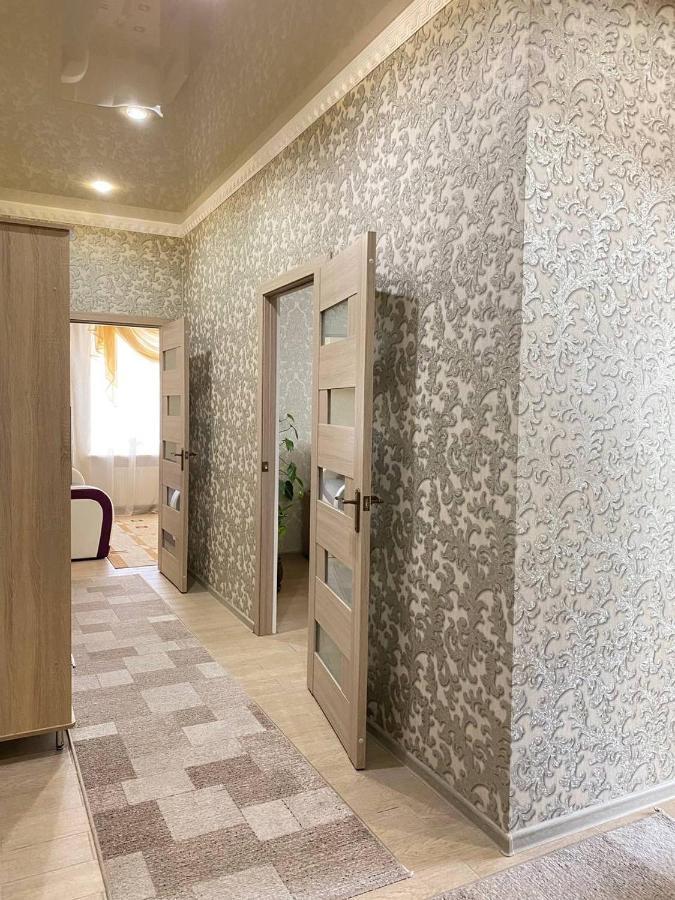 Apartments Koryatovichi Street Kamianets-Podilskyi Exterior photo